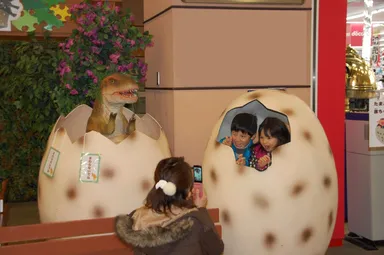 恐竜たまごフォトスポット