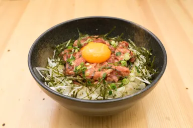 由雄「スタミナ牛カルビ丼」