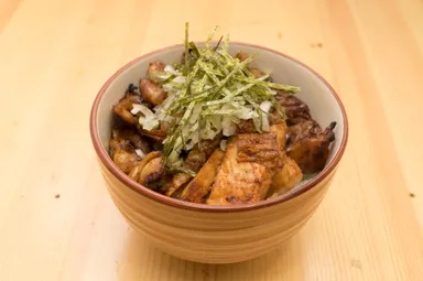 とりビアー「ミックス焼き丼」