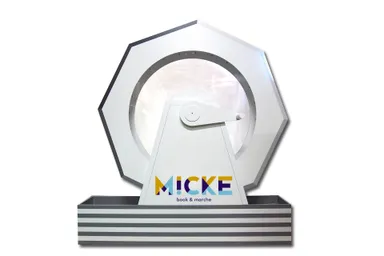 【オープンイベント】豪華賞品が当たるBIGガラポン(高さ180cm以上、直径150cm)