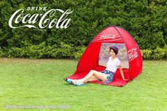 人気のアウトドアレジャーにぴったり！SNS映え間違いなし！「Coca-Cola」のレジャーグッズ発売