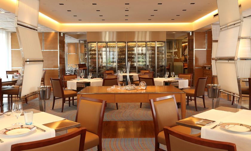 「“南紀和歌山を食べに来よし!!~ 南紀観光キャンペーン ~」開催
「INFINITO HOTEL&SPA南紀白浜」ガーデンレストランシェフ
『ダル・ボスコ・ジョヴァンニ』と
野菜料理の世界選手権 トップ8シェフ『杉浦仁志』 の饗宴
2018年4月10日(火)18:30開宴