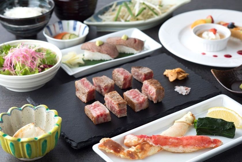 タラバ蟹に黒毛和牛の炙り寿司など豪華食材の数々
「黒毛和牛フィレ＆ロースを食べ比べ」ペアディナーコースを販売
2018年4月28日（土）より 第一ホテル東京シーフォートにて