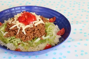 那覇市　パパタコライス