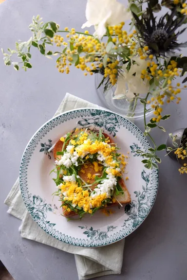 ミモザリーストースト