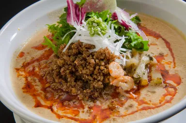 自家焙煎胡麻使用の“担担麺”