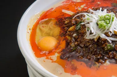 生玉子入り“担担麻婆麺”