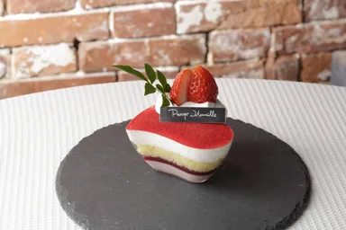 【プティ・メルヴィーユ】銀龍ヤオルトフレーズ