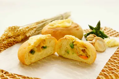 【イルマットーネ・アルル】ほたてアスパラパン