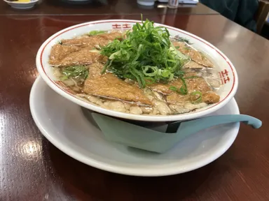 たっぷりのおあげと背脂