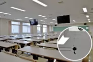 広島国際大学 講義室と各教室に設置されたネットワークカメラ／指向性マイク