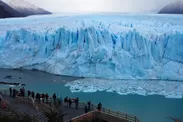 大自然系で人気の高いパタゴニアのペリト・モレノ氷河