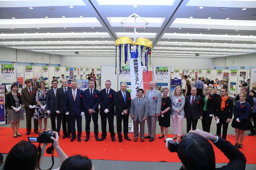 ヨーロッパ留学について直接何でも聞いてみよう！　　
「欧州留学フェア2018」
５月19日（土）、駿河台キャンパスにて開催