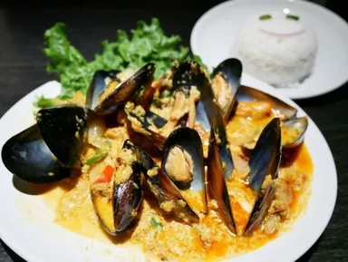 活ムール貝のパッポンカレー