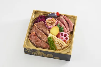 「天文館 千扇」黒牛づくし弁当