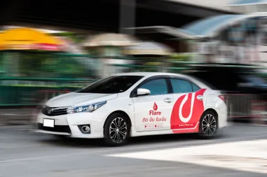 バンコクを走る広告キャンペーン車