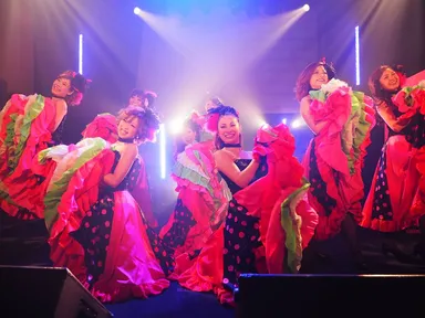 Tokyo ROUGEのフレンチカンカンも登場