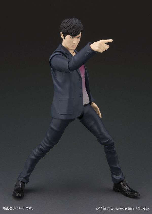 岩永徹也氏が演じる『仮面ライダーエグゼイド』
「檀黎斗(だん くろと)」が可動フィギュアに！
ニヤリ顔／悪笑い顔など“3Dスキャン”で豊すぎる表情6種を再現