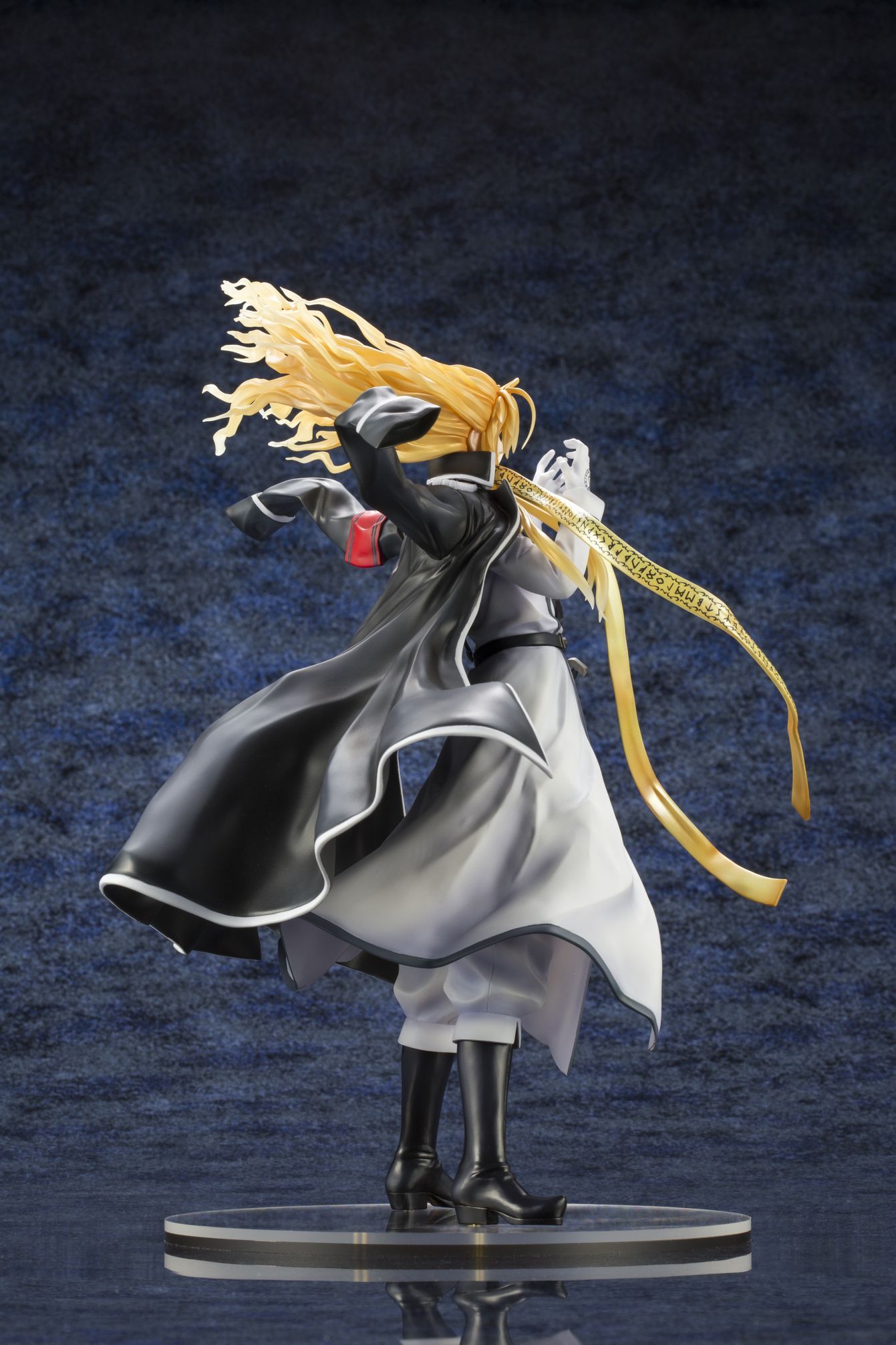 17年に放映したアニメ Dies Irae より 聖槍十三騎士団首領 ラインハルト ハイドリヒ が立体化 株式会社壽屋のプレスリリース 17年に放映したアニメ Dies Irae より 聖槍十三騎士団首領 ラインハルト ハイドリヒ が立体化 株式会社壽屋のプレスリリース