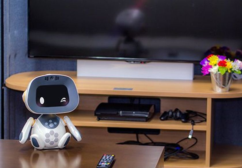 ユニボとあそぼう！
コミュニケーションロボット「ユニボ」体験会開催