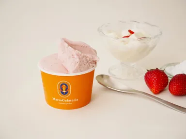 雪塩苺の杏仁豆腐