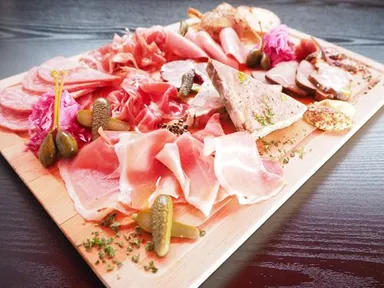 シャルキュトリーの盛り合わせ