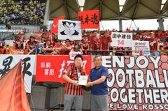 ロアッソ熊本東京応援団がロアッソ熊本とサポートカンパニー契約を締結
