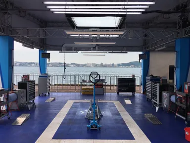 「SPICA」のメカニックテントの照明として(3)