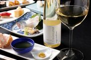 神楽坂で味わう贅沢な本格江戸前鮨　最高評点獲得ワイン「あさつゆ」付きのコースを期間限定で提供