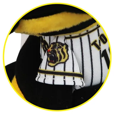 ブルブルトラッキー 肩にロゴマーク