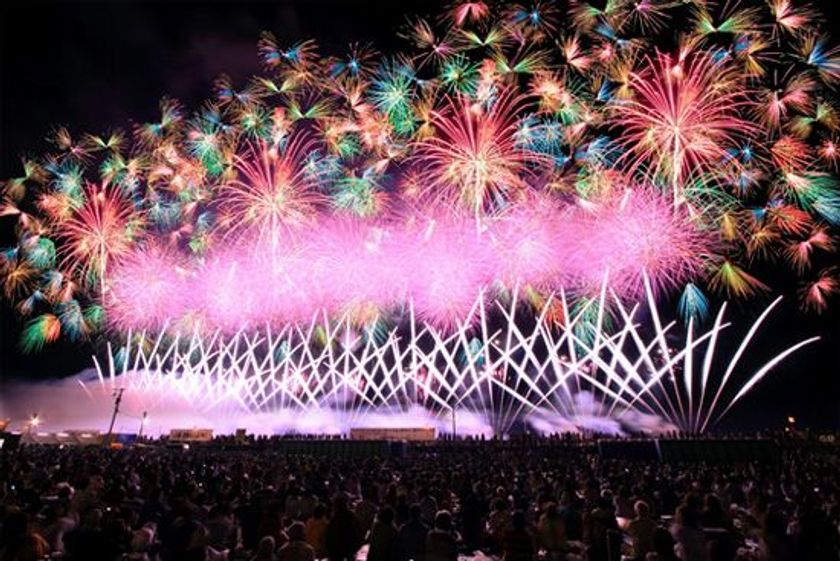 全国の花火大会ベスト10を阪急交通社が発表
～誕生の背景や歴史にも注目！
長岡花火大会、洞爺湖ロングラン花火大会などがランクイン～
