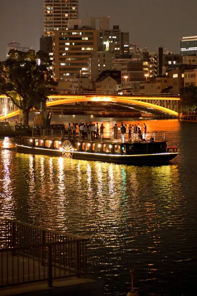 クルーズ船「ひまわり」