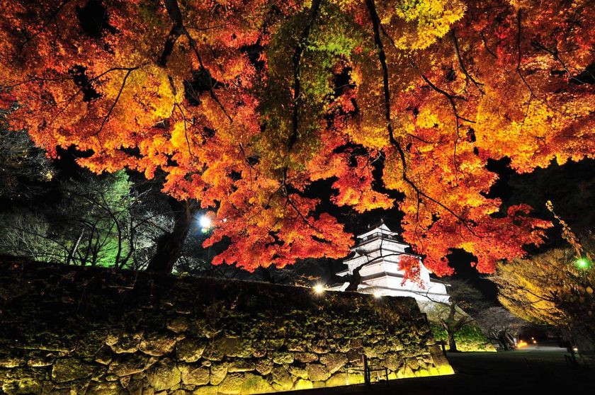 星野リゾート　磐梯山温泉ホテル（会津磐梯エリア）
「秋のあいづ日本酒ガールズステイ」販売決定
会津の日本酒と夜の紅葉を満喫する1泊2日の宿泊プラン
予約開始日：2018年6月12日／宿泊期間：2018年10月19日～11月18日