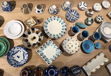 今回のPOP UP SHOPのために買い付けしたやちむん2