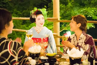 もみじ家 「川床で夕涼み」