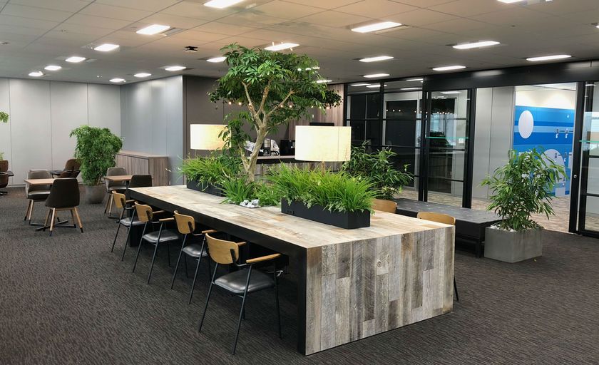 「働く場所は社員が決める」新オフィスで業務開始
インフォコム、関西事業所を統合

