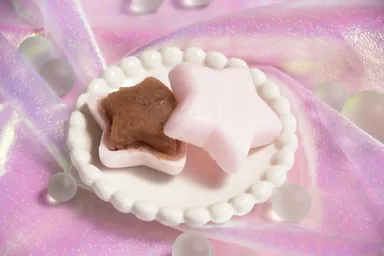 甘酸っぱい栃木県産苺の「苺みるく餡」