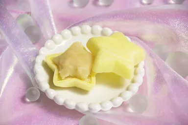 瀬戸田産レモン果汁を使用した「瀬戸内レモン餡」