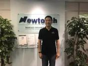 上海ニュータッチソフトウェア股フン有限公司総裁　郭ウェイ