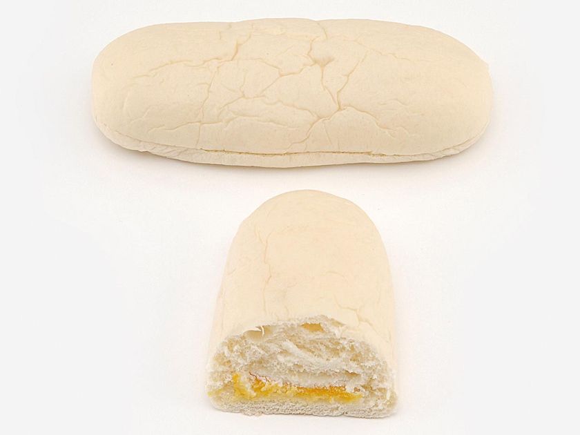 【東海・近畿・四国地区限定】
夏だ！マンゴーだ！
マンゴーを味わう３種の菓子パン
～スイーツ感覚で召し上がれ～