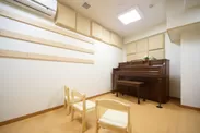 NPO内音楽療法室