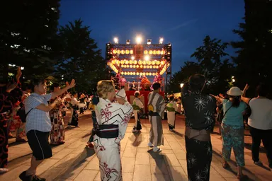東京丸の内盆踊り　昨年開催時の様子