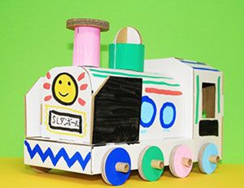 プールと天然温泉の「リゾ鳴尾浜」夏休み工作イベント情報！