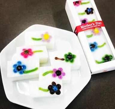 お花かまぼこ