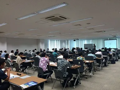 沖縄でのブースデザインセミナーの様子