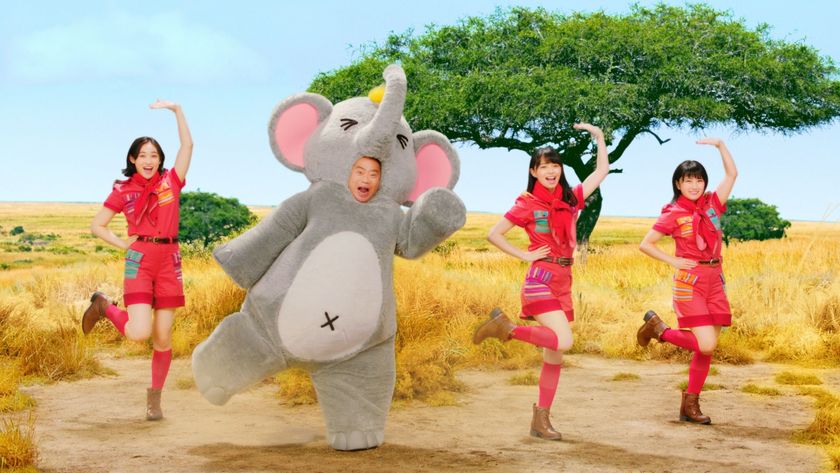 今度のピザーラCMは“出川ゾウ”！！
～ゾウダンスで、イチキュッパ・オーン!!～