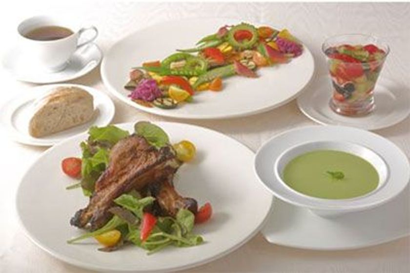 “SPICY MENU”で暑い夏を乗り切る 
「夏のスパイスフェア」開催中
 第一ホテル両国　カフェ&ダイニング 「アゼリア」にて
2018年8月31日（金）まで