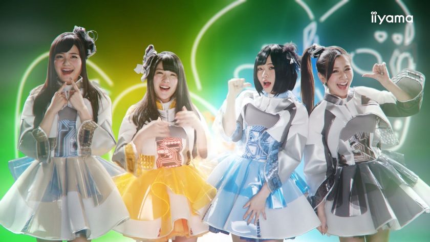 仮面女子から無限女子へ！変身シーンに注目！
無限女子 ～powered by 仮面女子～ iiyama PCのイメージソング
「Shining Road ～楽しいことを全力で！～」のミュージックビデオを公開！