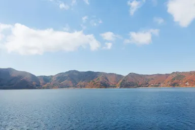 【星のや富士】紅葉富士グラマラスフィッシング_本栖湖