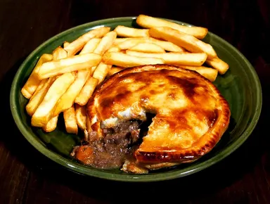 イギリスの伝統的なご馳走、ステーキパイ